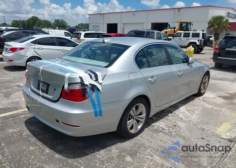 2010 BMW 528I из США, поврежденный, VIN WBANU5C55AC125894